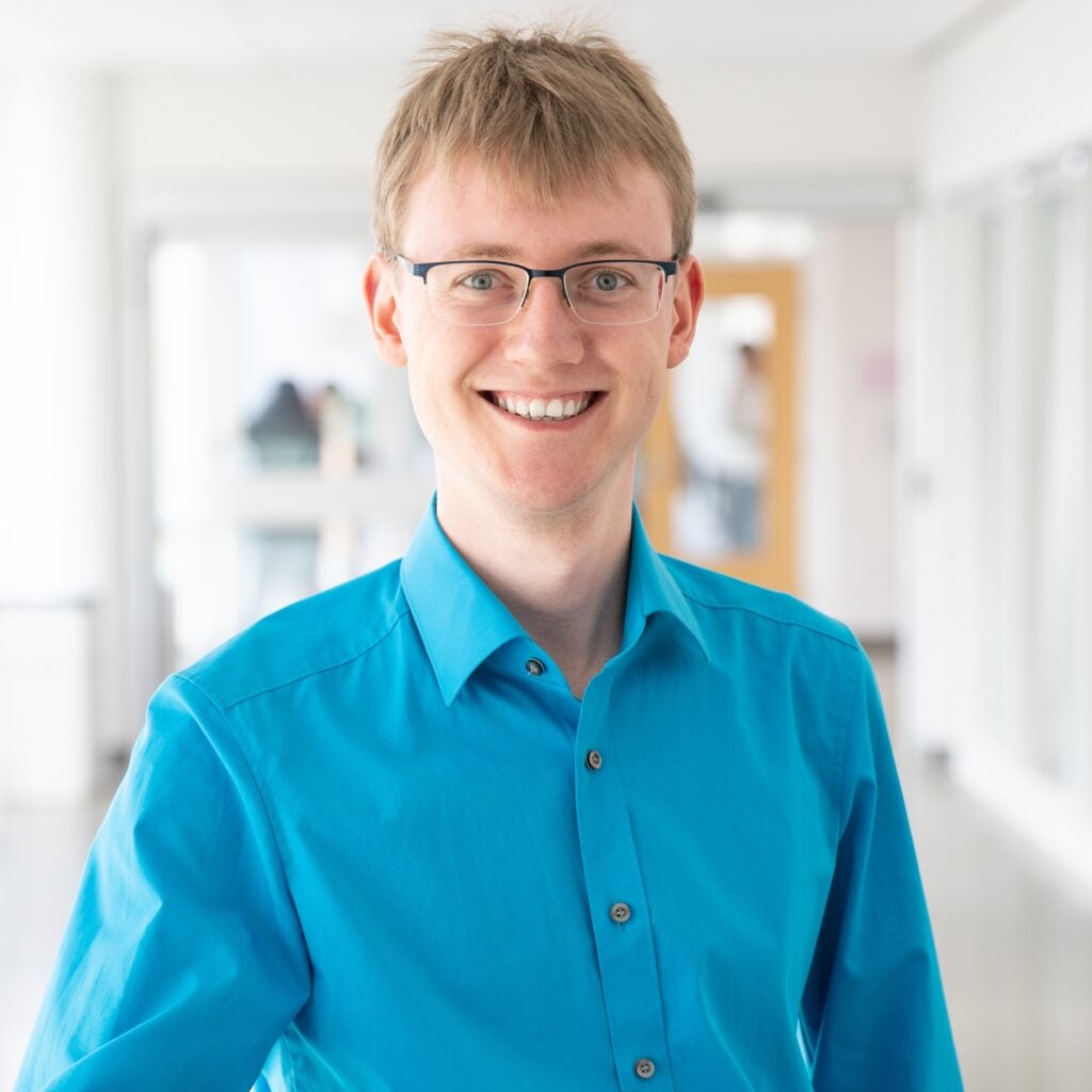 Headshot of Tobias Dürschmid