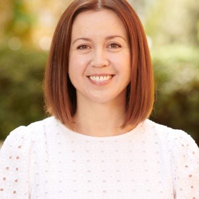 Headshot of Stephanie Correa